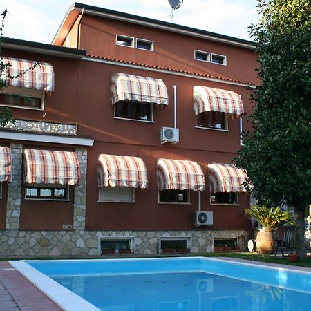 B&B Desenzano Ντεζεντσάνο ντελ Γκάρντα Εξωτερικό φωτογραφία