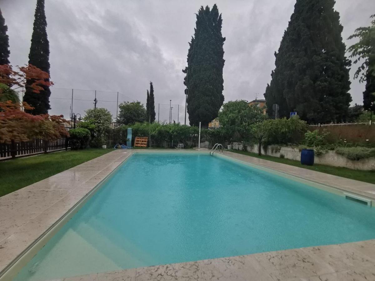 B&B Desenzano Ντεζεντσάνο ντελ Γκάρντα Εξωτερικό φωτογραφία