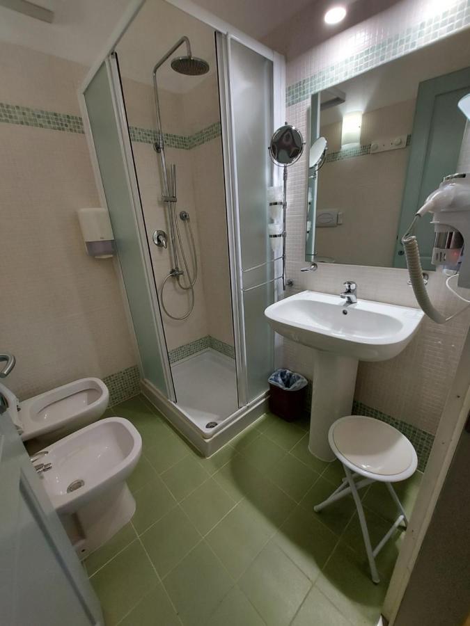 B&B Desenzano Ντεζεντσάνο ντελ Γκάρντα Εξωτερικό φωτογραφία