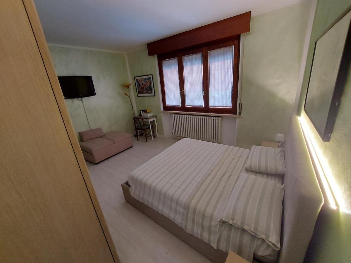 B&B Desenzano Ντεζεντσάνο ντελ Γκάρντα Εξωτερικό φωτογραφία