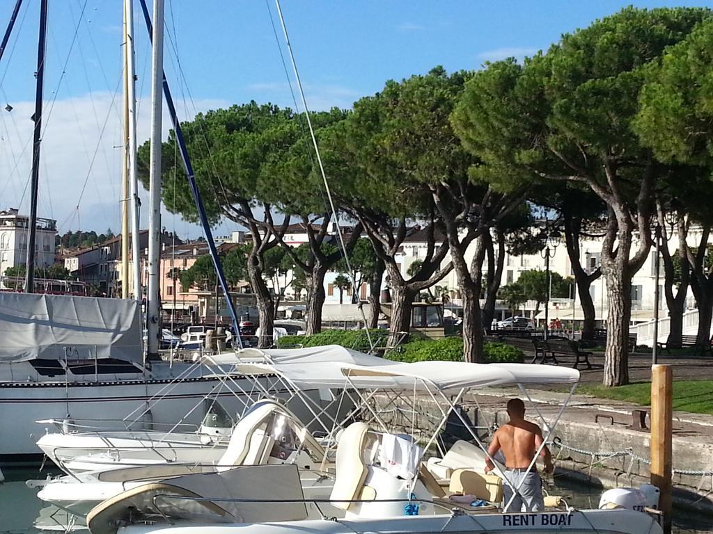 B&B Desenzano Ντεζεντσάνο ντελ Γκάρντα Εξωτερικό φωτογραφία