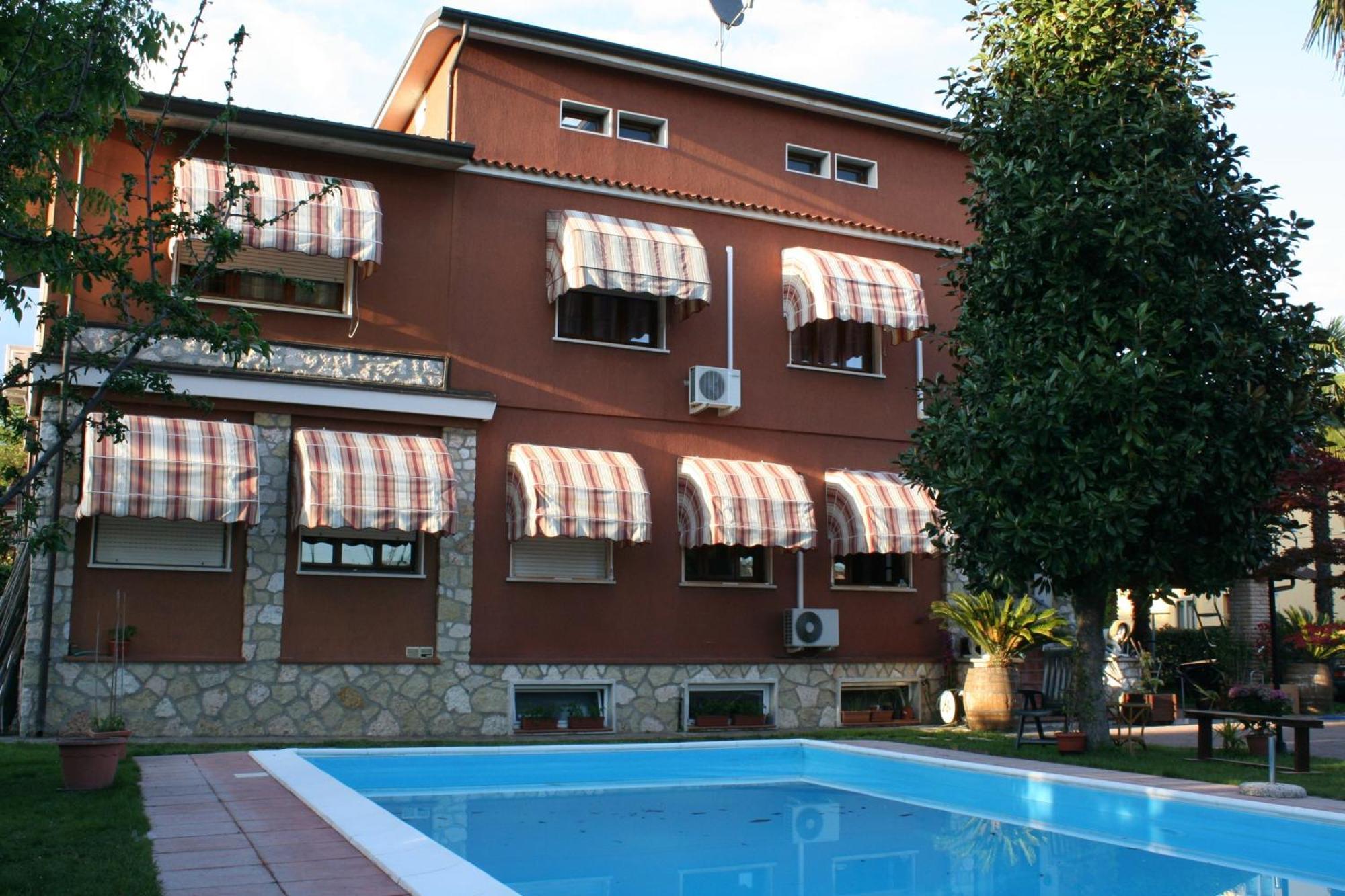B&B Desenzano Ντεζεντσάνο ντελ Γκάρντα Εξωτερικό φωτογραφία