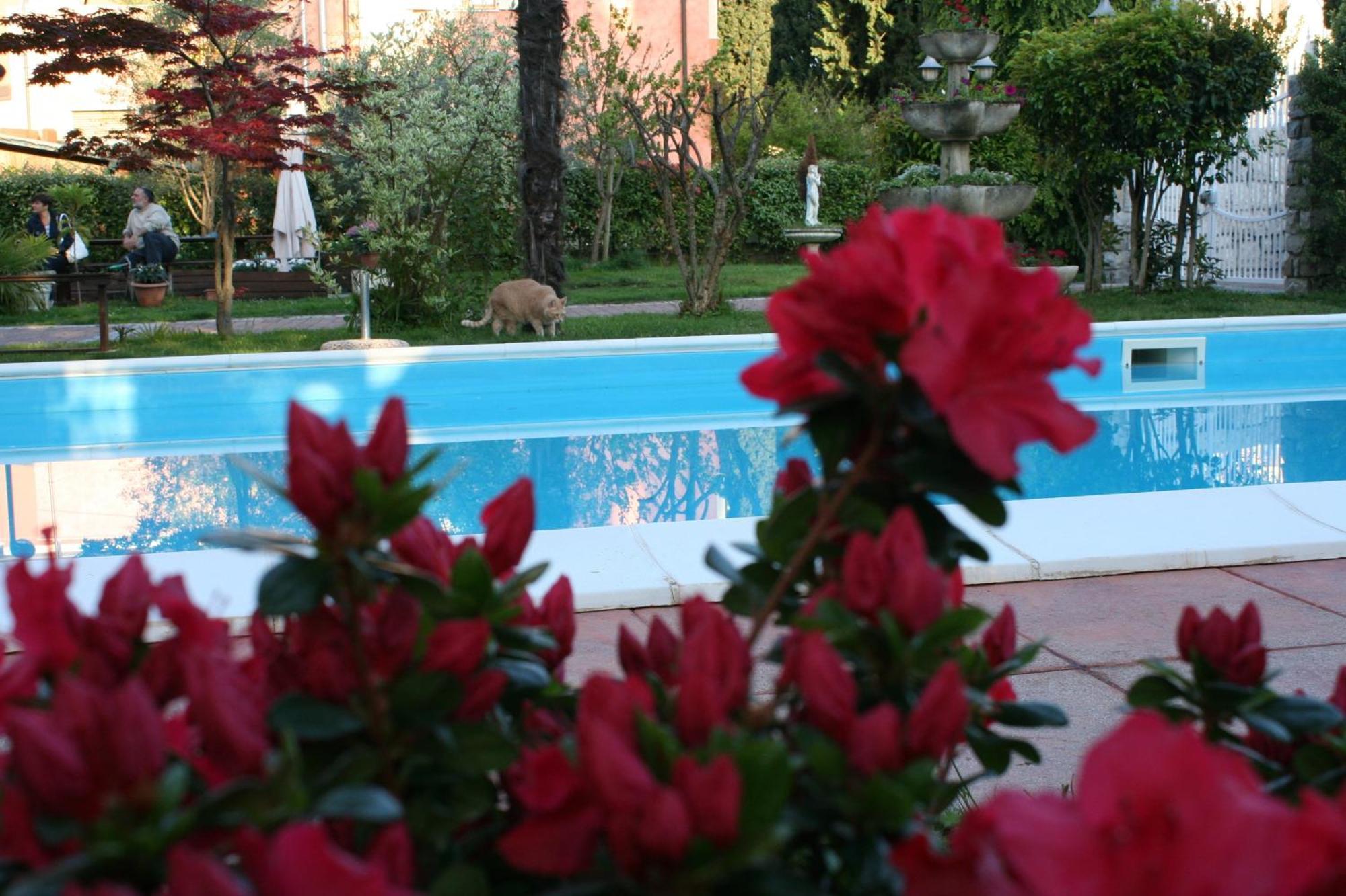 B&B Desenzano Ντεζεντσάνο ντελ Γκάρντα Εξωτερικό φωτογραφία