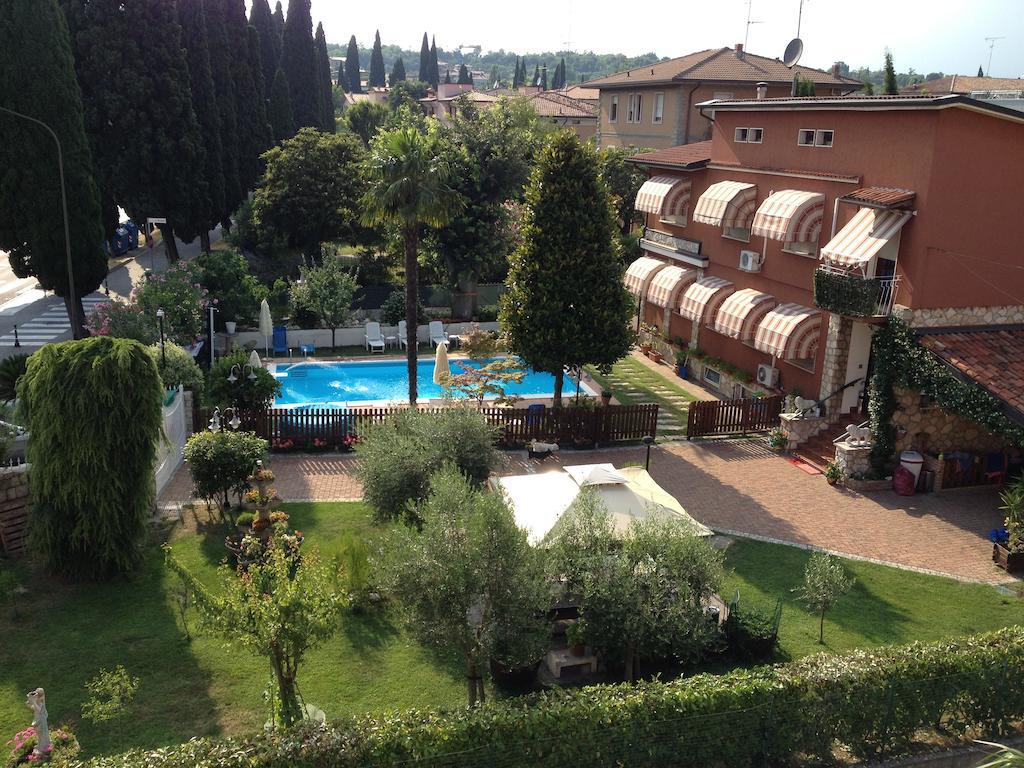 B&B Desenzano Ντεζεντσάνο ντελ Γκάρντα Εξωτερικό φωτογραφία
